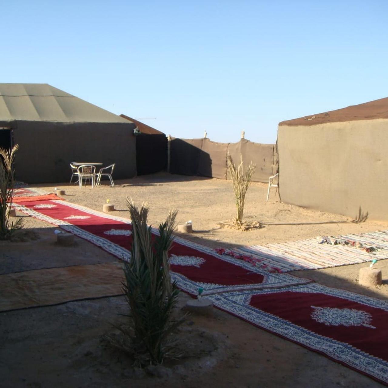 Bivouac La Fibule Des Dunes เมอร์ซูกา ภายนอก รูปภาพ