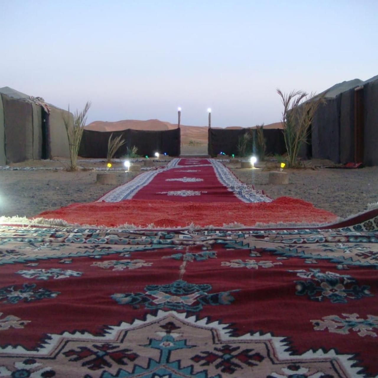 Bivouac La Fibule Des Dunes เมอร์ซูกา ภายนอก รูปภาพ